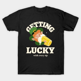 leprechaun st paddys day T-Shirt